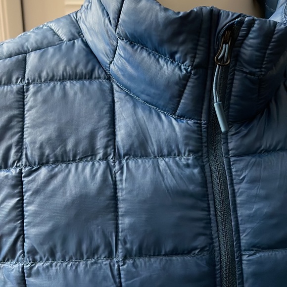 The North Face Thermoball Eco Insulated Quilted Blue Water Resistant Vest XXL - Picture 3 of 8